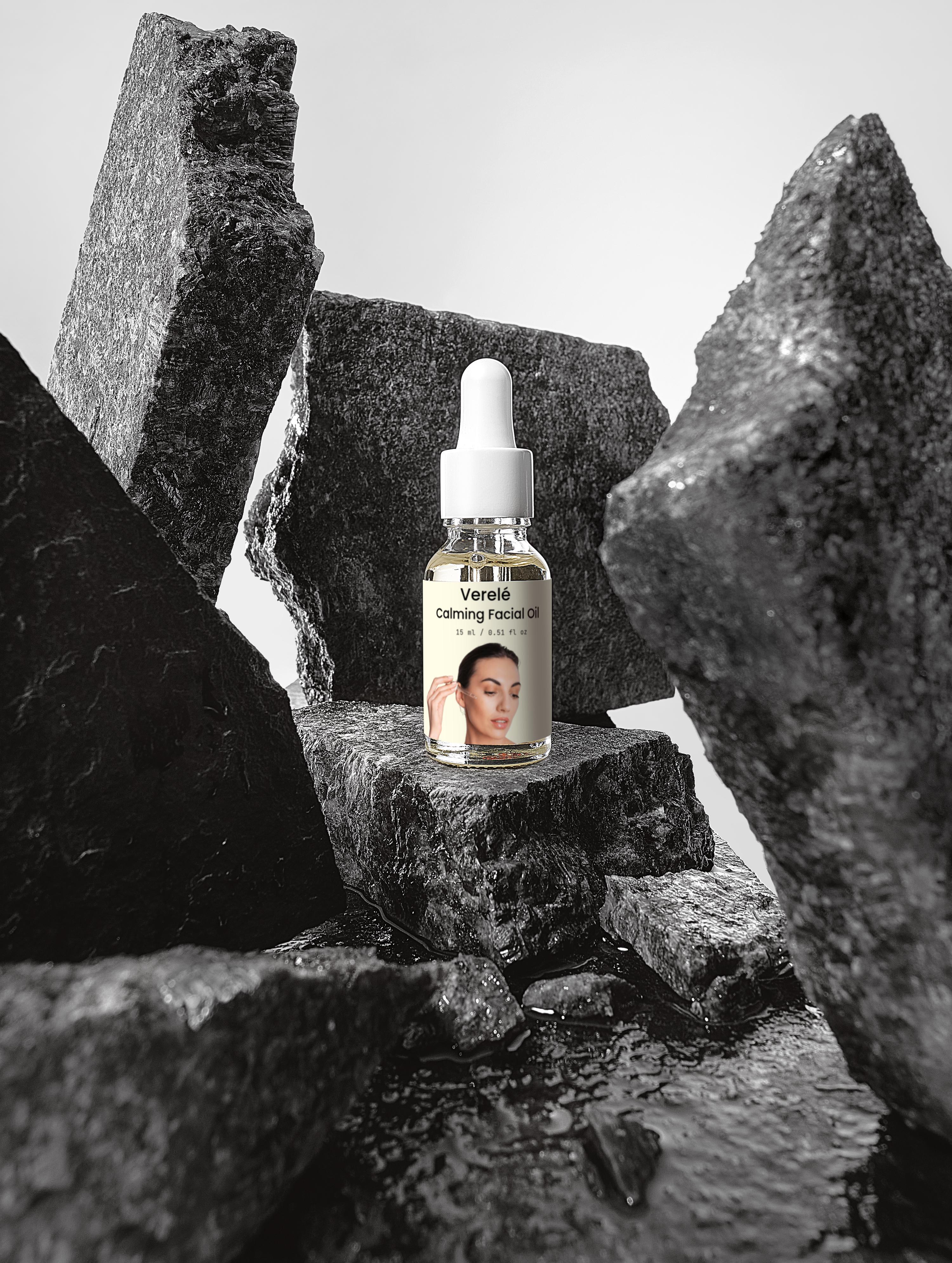 Facial Oil with 1% CBD, Hemp Seed Oil & Sebum Control – Organic & Vegan – COSMOS ORGANIC Certified, Made in Europe by Verelé, 15 ml / 0.51 fl oz - Verele