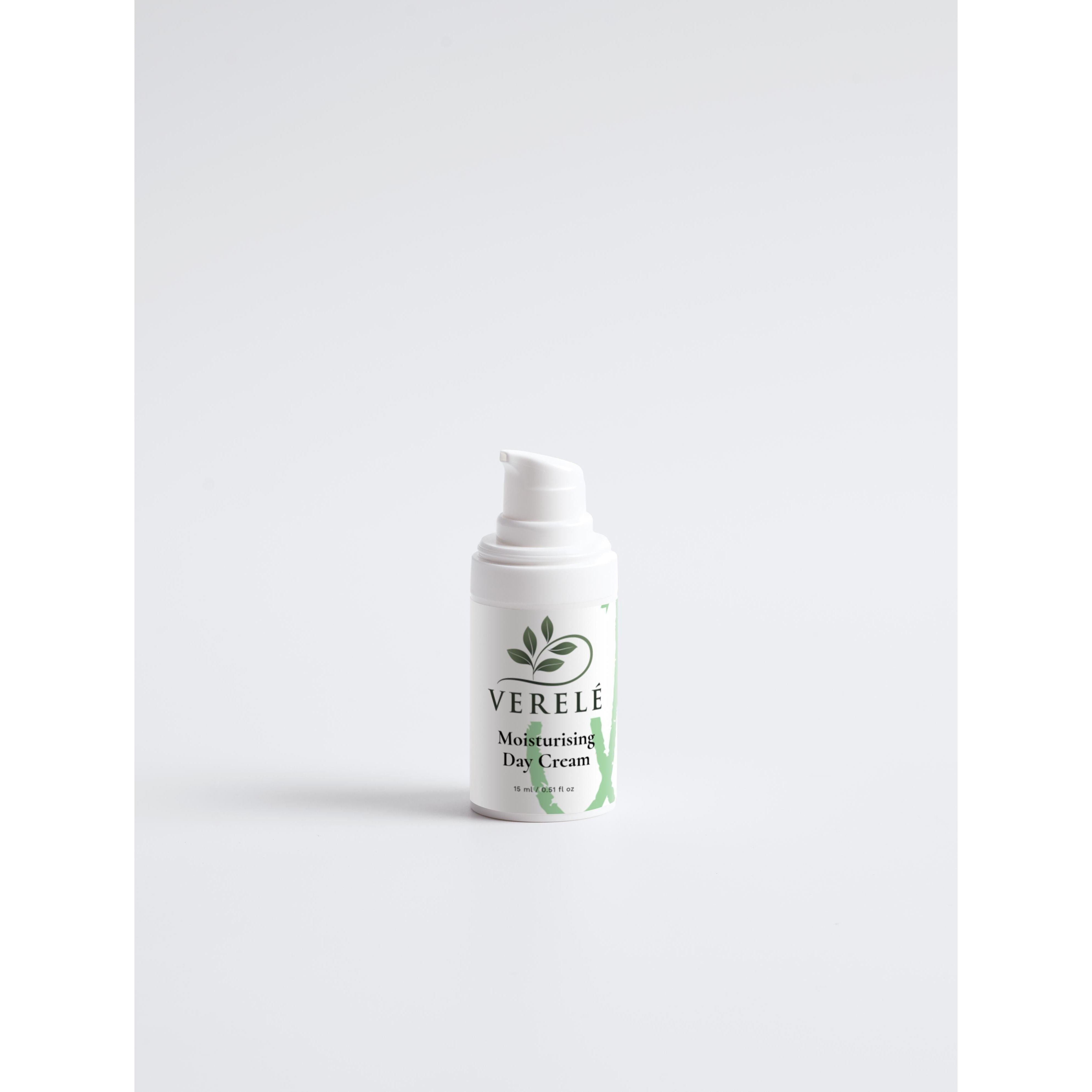 Moisturising Day Cream with Hyaluronic Acid, Rowanberry & Jojoba Oil – Hydrating & Dewy Finish – COSMOS NATURAL Certified, Made from Natural Ingredients in Europe by Verelé, 15 ml / 0.51 fl oz - Verele