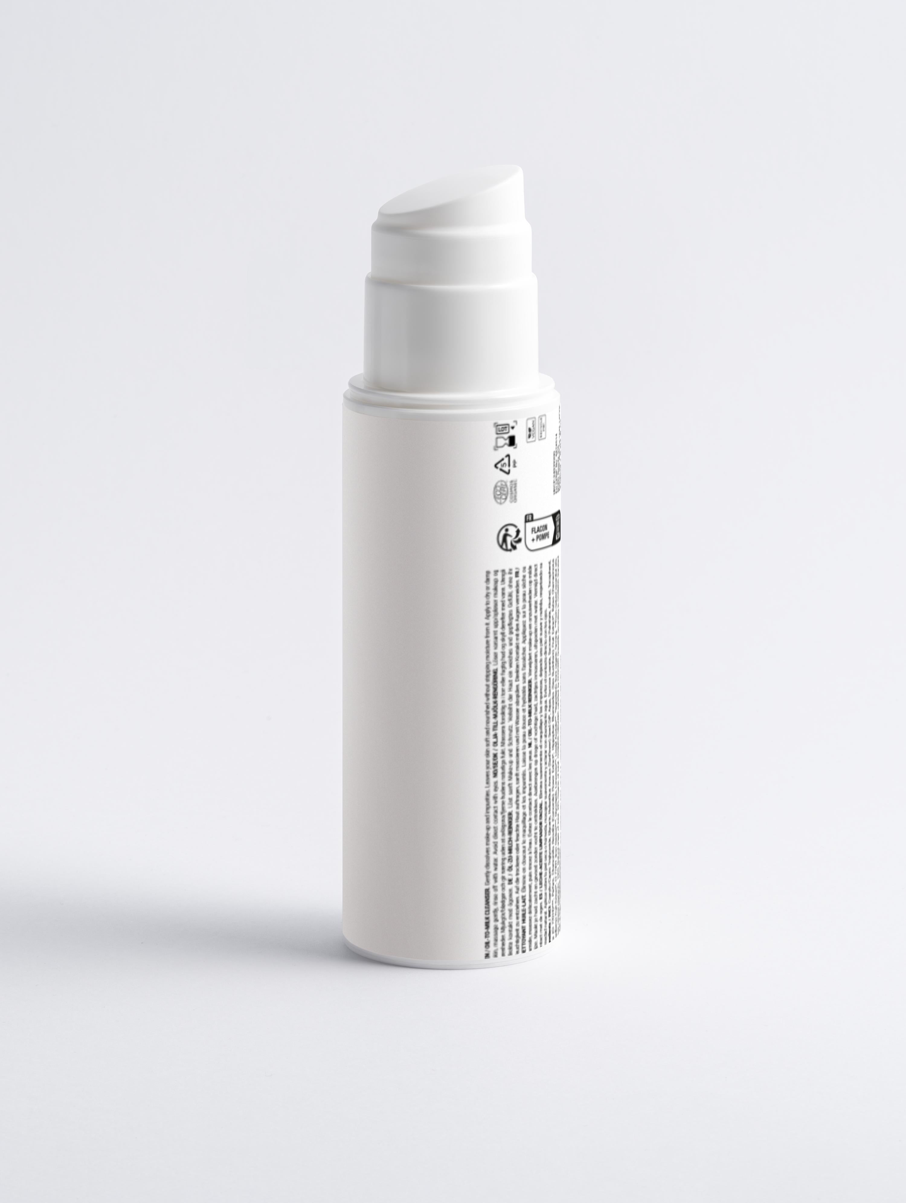 Sensitive Skin Oil-To-Milk Cleanser with Sunflower Oil, Chamomile & Sea Buckthorn – Dermatologically Tested & Gentle – COSMOS ORGANIC Certified, Made from Natural Ingredients in Europe by Verelé, 150 ml / 5.07 fl oz - Verele
