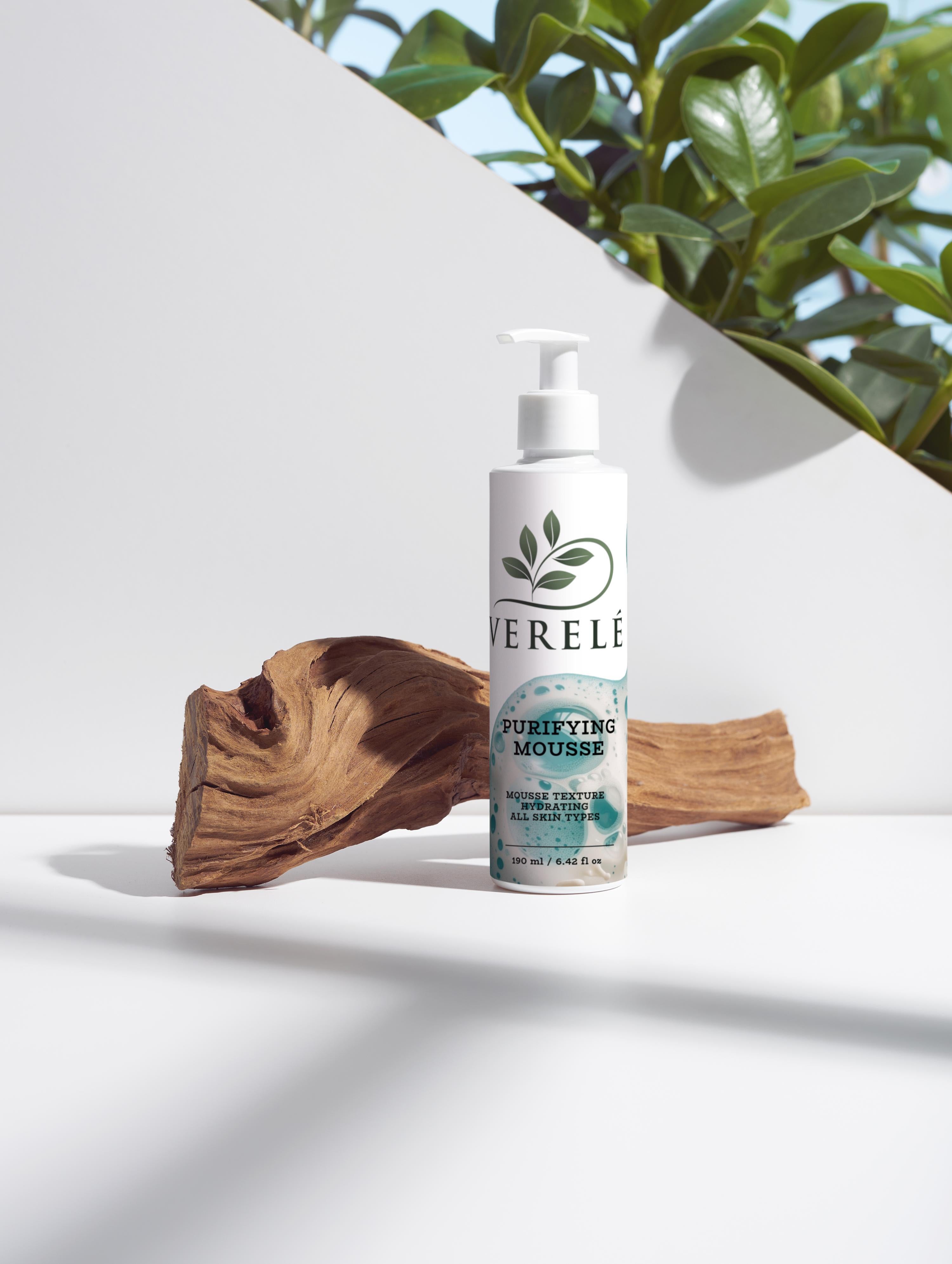 Purifying Mousse Cleanser with Organic Aloe & Berry Extract – Hydrating & Vegan – COSMOS NATURAL Certified, Made in Europe by Verelé, 190 ml / 6.42 fl oz - Verele