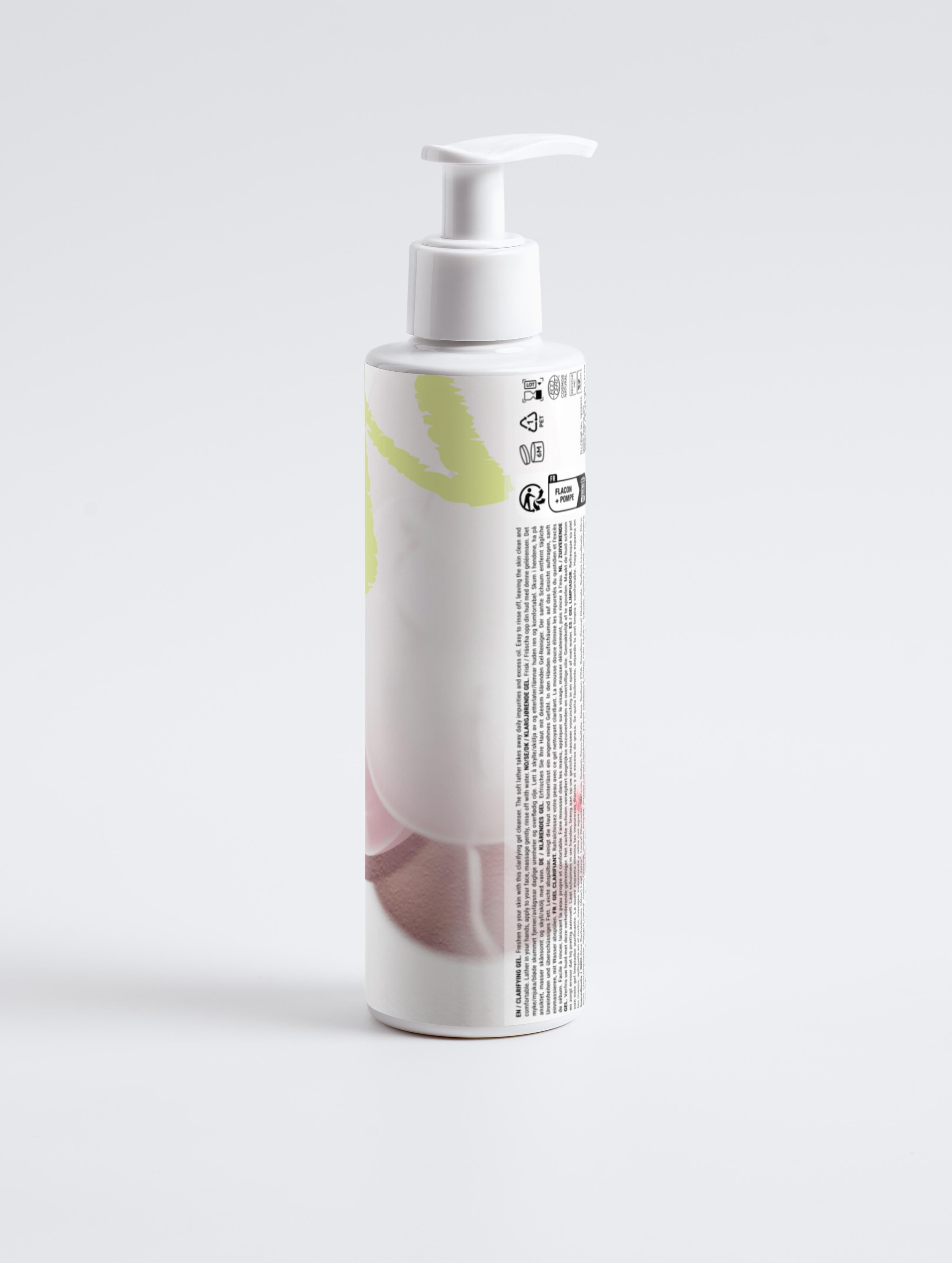 Clarifying Gel Cleanser with Aloe & Fruit Extract – Freshens & Removes Oil – Vegan & Natural – COSMOS NATURAL Certified, Made in Europe by Verelé, 200 ml / 6.76 fl oz - Verele