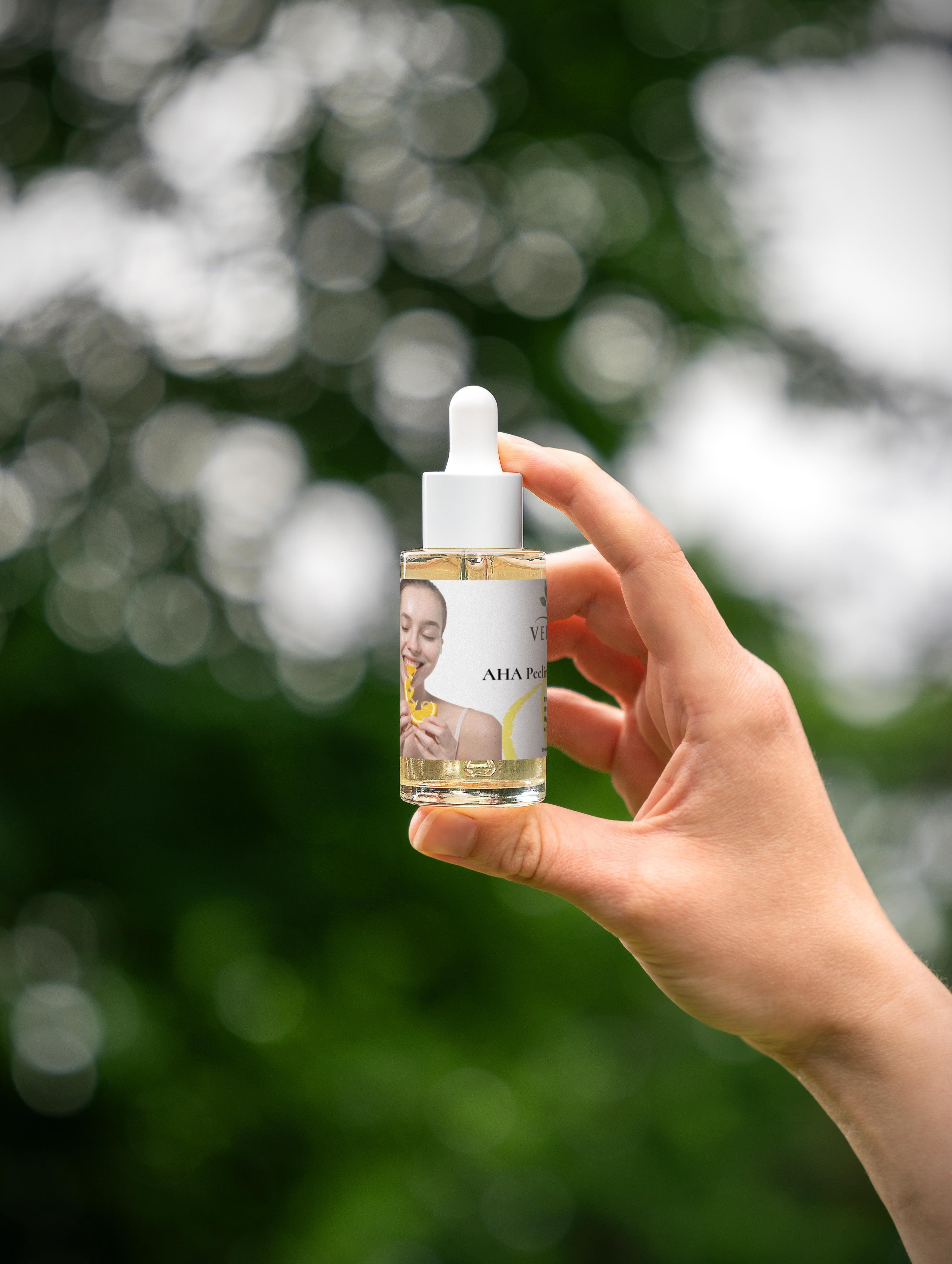 AHA Peeling Concentrate with 10% Lactic Acid & 1% Hyaluronic Acid – Exfoliates & Hydrates – COSMOS NATURAL Certified, Made in Europe by Verelé, 30 ml / 1.01 fl oz - Verele